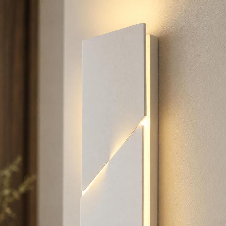 Modern Wall Sconce LED Light Fixture Adjustable Metal Wall Mounted for Indoor Use