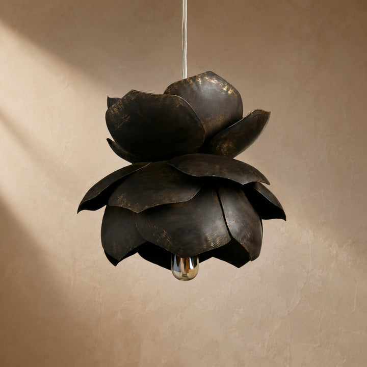 Sculptural Flower Pendant Light in Gold or Bronze – 18cm