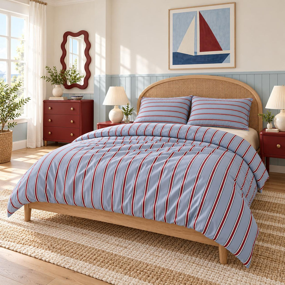 Minimalist Bedding Set with Striped Duvet Cover and Flat Sheet in Polyester for Bedroom Decor