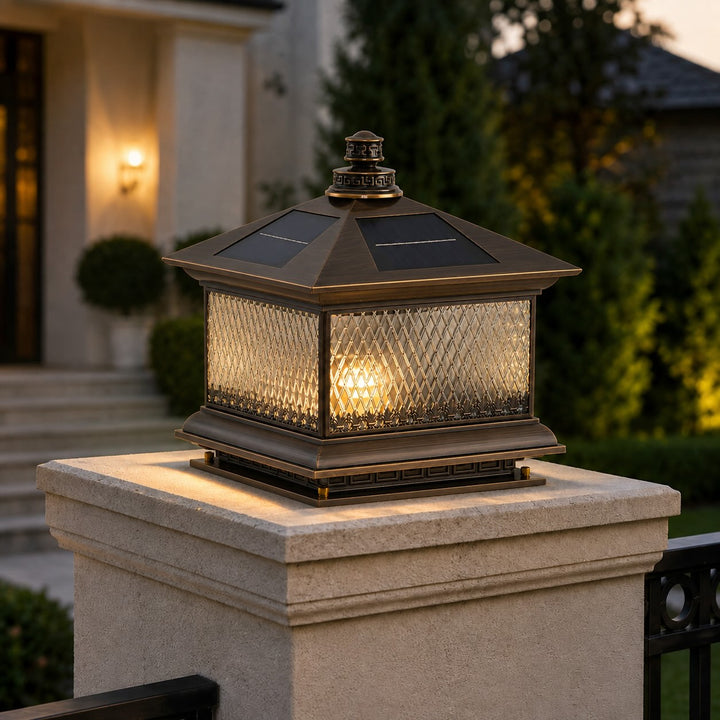 Modern Solar Garden Lights Post Lamp Aluminum LED with Remote Control and Diamond Glass Design