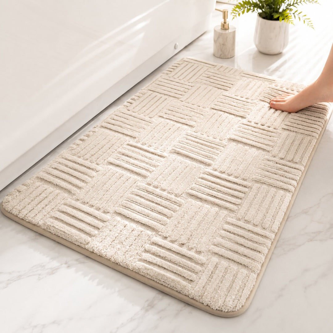 Modern Non-Slip Bath Mat Thick Microfibre Water-Resistant Bathroom Rug for Enhanced Safety