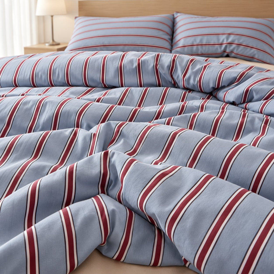 Minimalist Bedding Set with Striped Duvet Cover and Flat Sheet in Polyester for Bedroom Decor