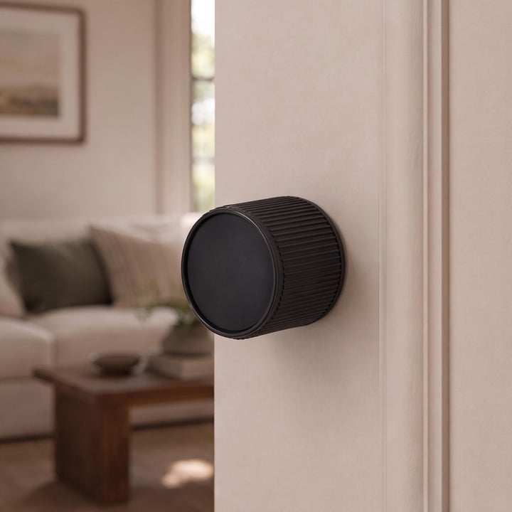 Black Modern Zinc Alloy Door Handle Set with Knurled Design and Indoor Twist Knob for Internal Use