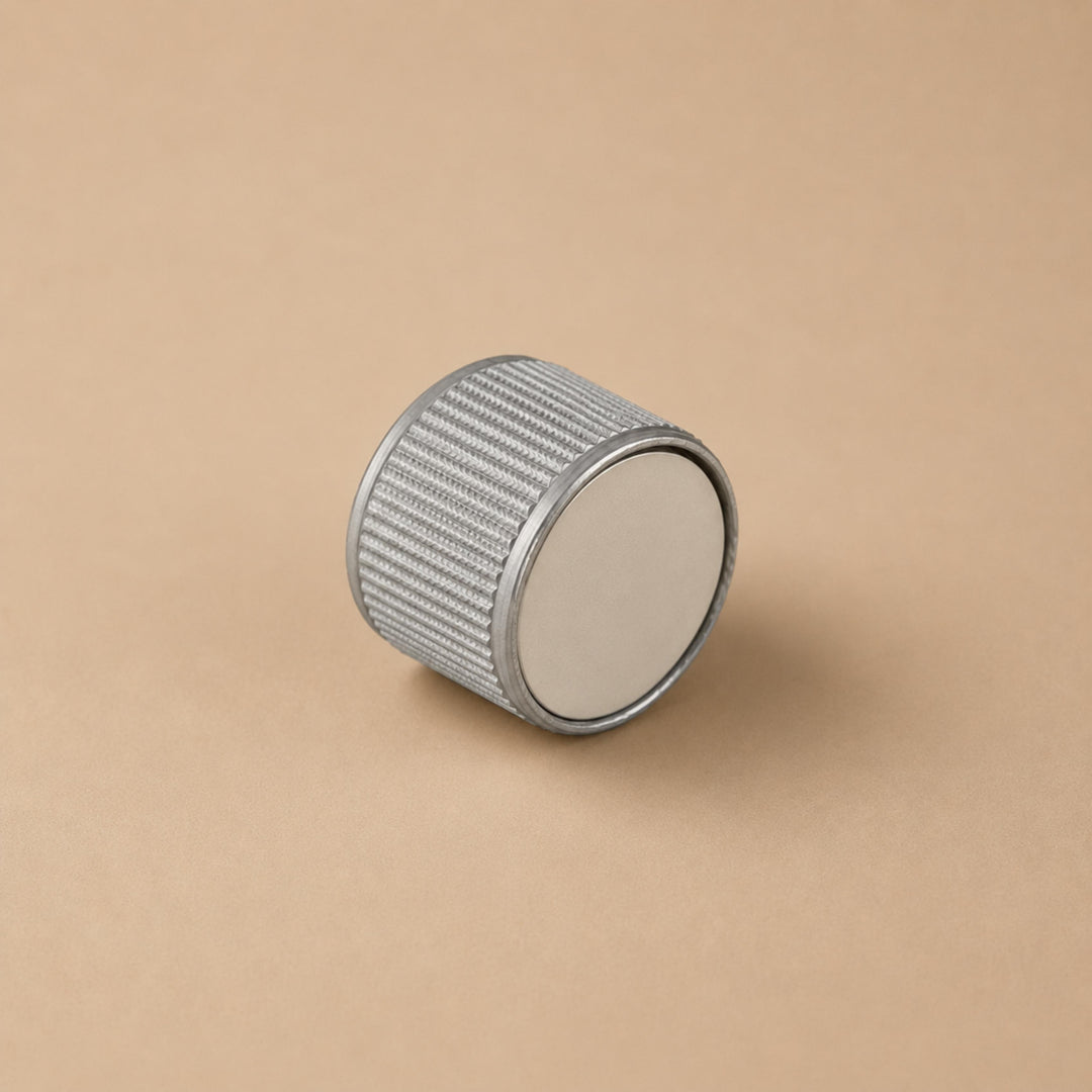 Black Modern Zinc Alloy Door Handle Set with Knurled Design and Indoor Twist Knob for Internal Use