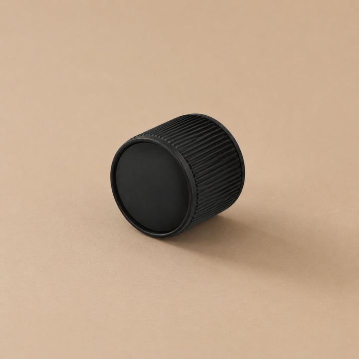 Black Modern Zinc Alloy Door Handle Set with Knurled Design and Indoor Twist Knob for Internal Use