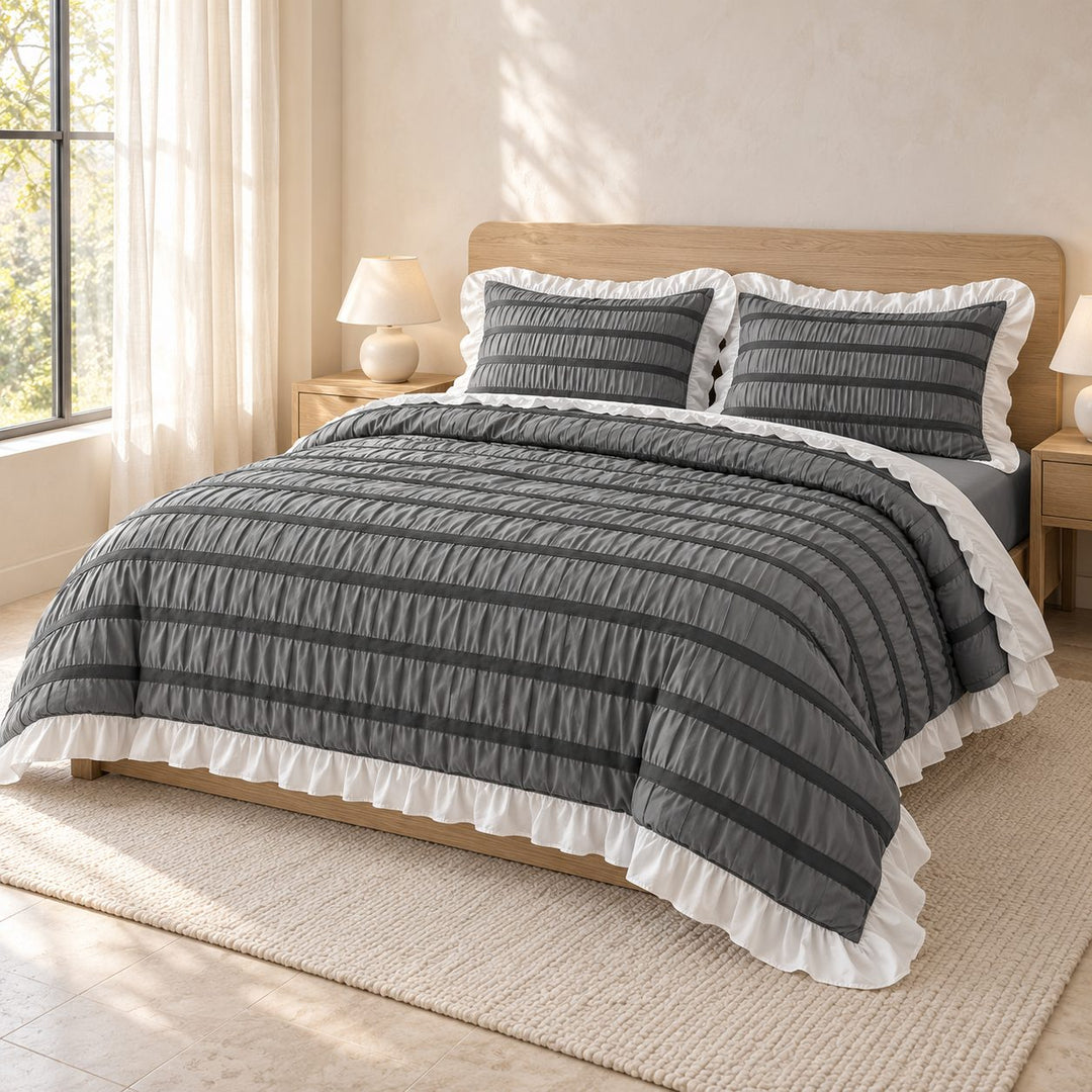 Modern Ribbed Bedding Set with Duvet Cover Flat Sheet and Pillow Cases in 100% Polyester