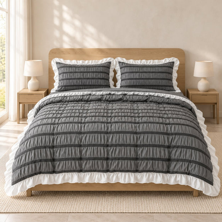 Modern Ribbed Bedding Set with Duvet Cover Flat Sheet and Pillow Cases in 100% Polyester