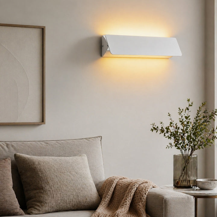 Modern Wall Light Adjustable Wall Mounted Aluminum LED Fixture with 685cm Rotation for Living Room and Bedroom