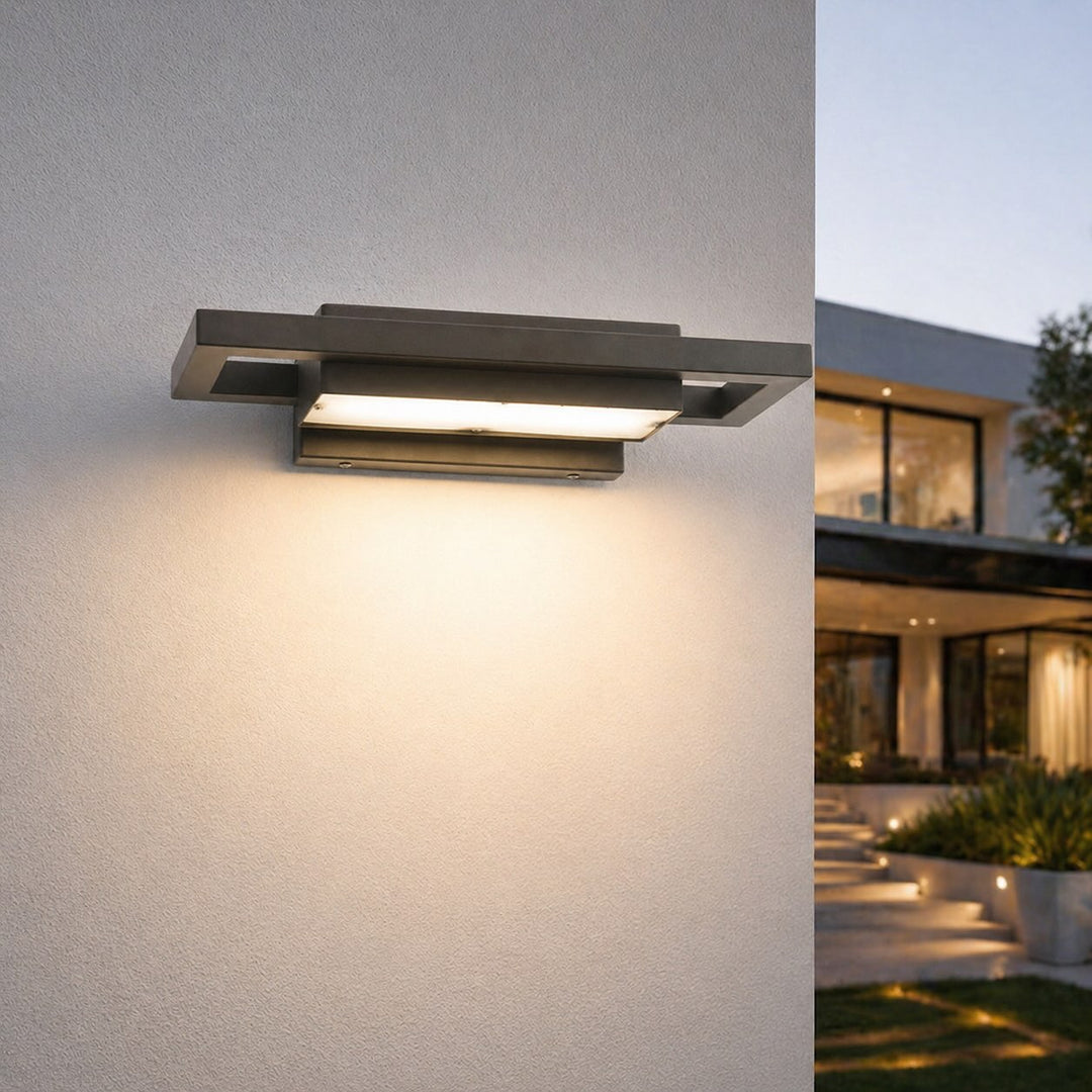 Modern Black Outdoor Wall Light Waterproof Aluminum LED Fixture for Entryway Garden 110-240V