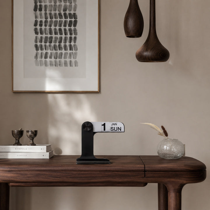 Minimalist Desk Calendar Compact Size Wooden Block Design for Home Office Organization