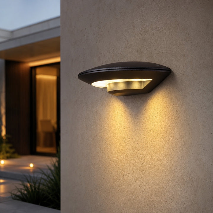 Modern Outdoor Wall Light Waterproof Metal Acrylic Flying Saucer Design 3000K LED Illumination