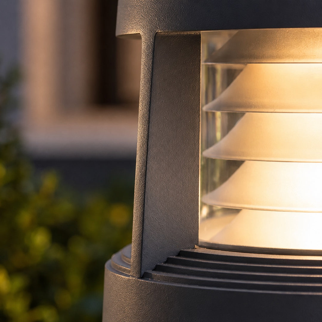 Modern Solar Garden Lights LED Bollard Light Ground Mounted Aluminum Waterproof 18W 3000K Warm White