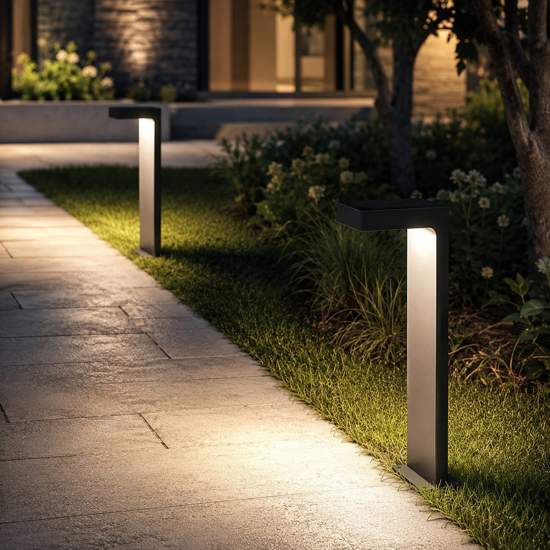 Solar Outdoor Lights Modern L Shaped Bollard Light Adjustable Height Aluminum Glass LED IP65