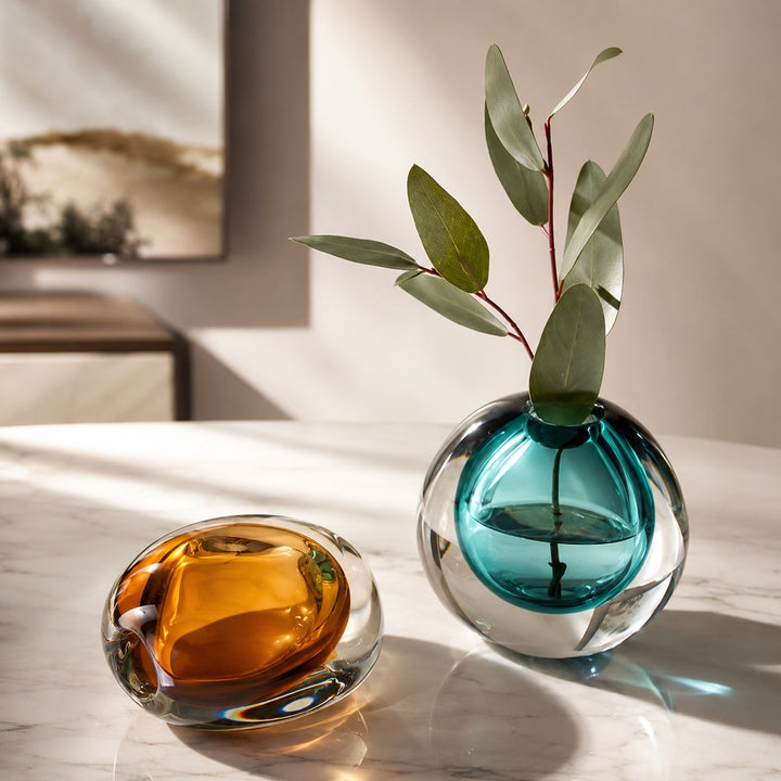 Contemporary Decorative Vase Handcrafted Glass 14.5cm Unique Refraction Design for Floral Arrangements