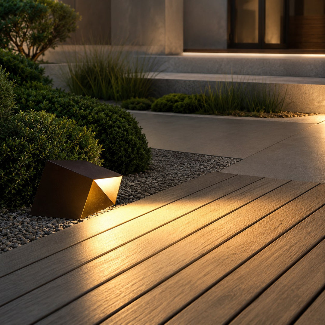 Solar Garden Lights Modern Cube Bollard LED Outdoor Light Stainless Steel Glass IP54 3000K