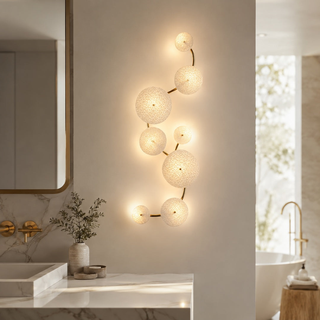 Modern Wall Light Sconce in Ceramic and Metal