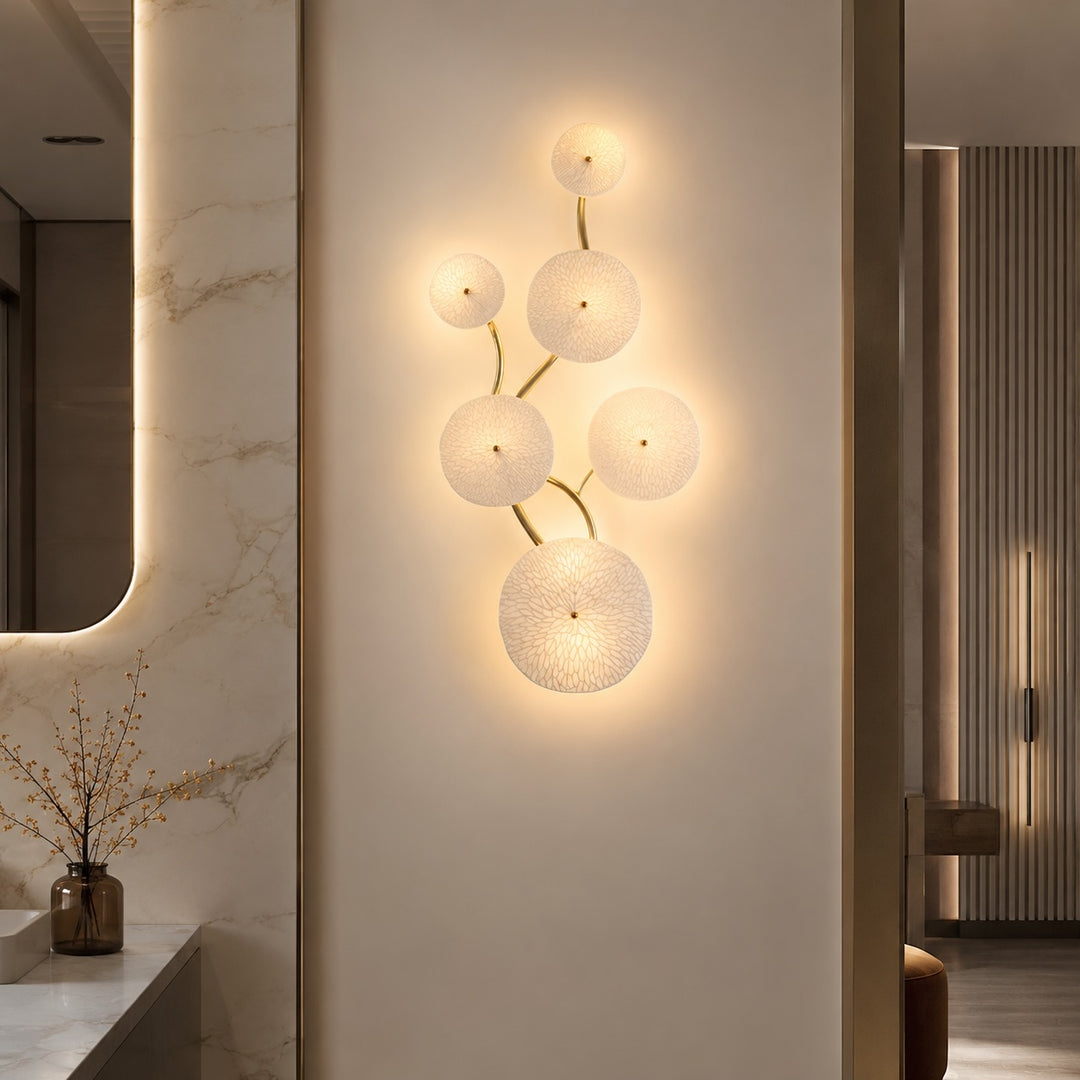 Modern Wall Light Sconce in Ceramic and Metal