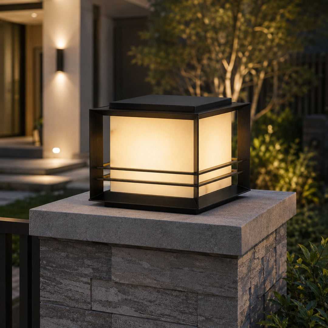 Modern Solar Garden Lights Outdoor Stainless Steel Pillar Light with Tri-Color LED and IP65 Waterproof Rating
