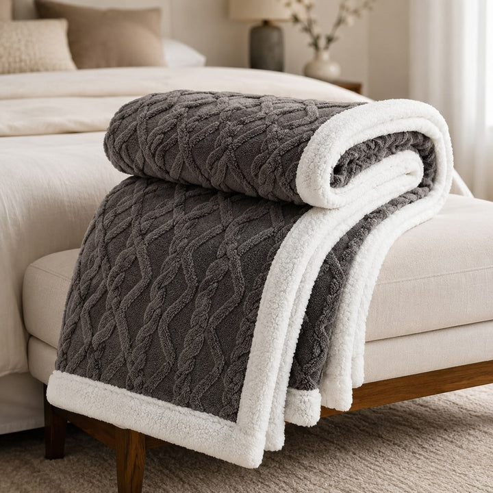 Warm Coral Fleece Blanket Soft Plush Material Cozy Winter Throw for Single and Double Beds