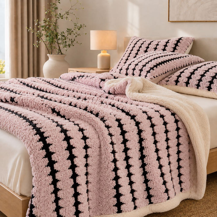 Cozy Flannel Throw Blanket Lightweight Soft Velvet Portable Nap Blanket for Home Travel