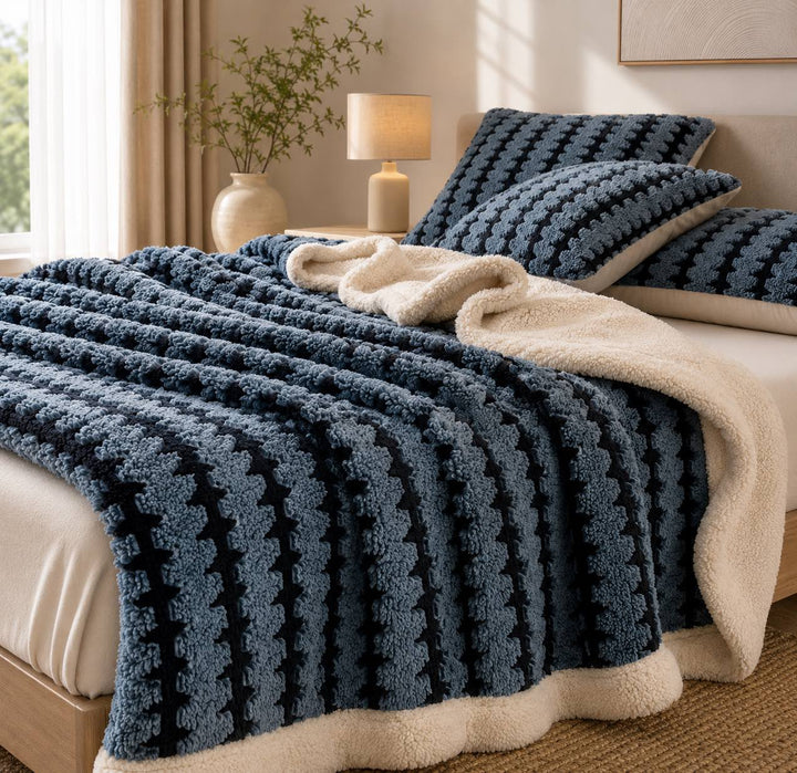 Cozy Flannel Throw Blanket Lightweight Soft Velvet Portable Nap Blanket for Home Travel
