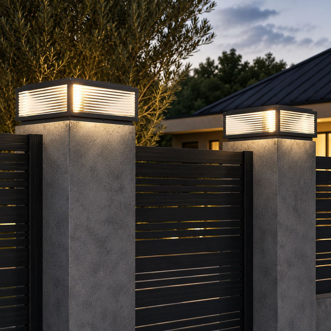 Modern Outdoor Pillar Light Solar Powered Adjustable Die-Cast Aluminum Ribbed Glass LED