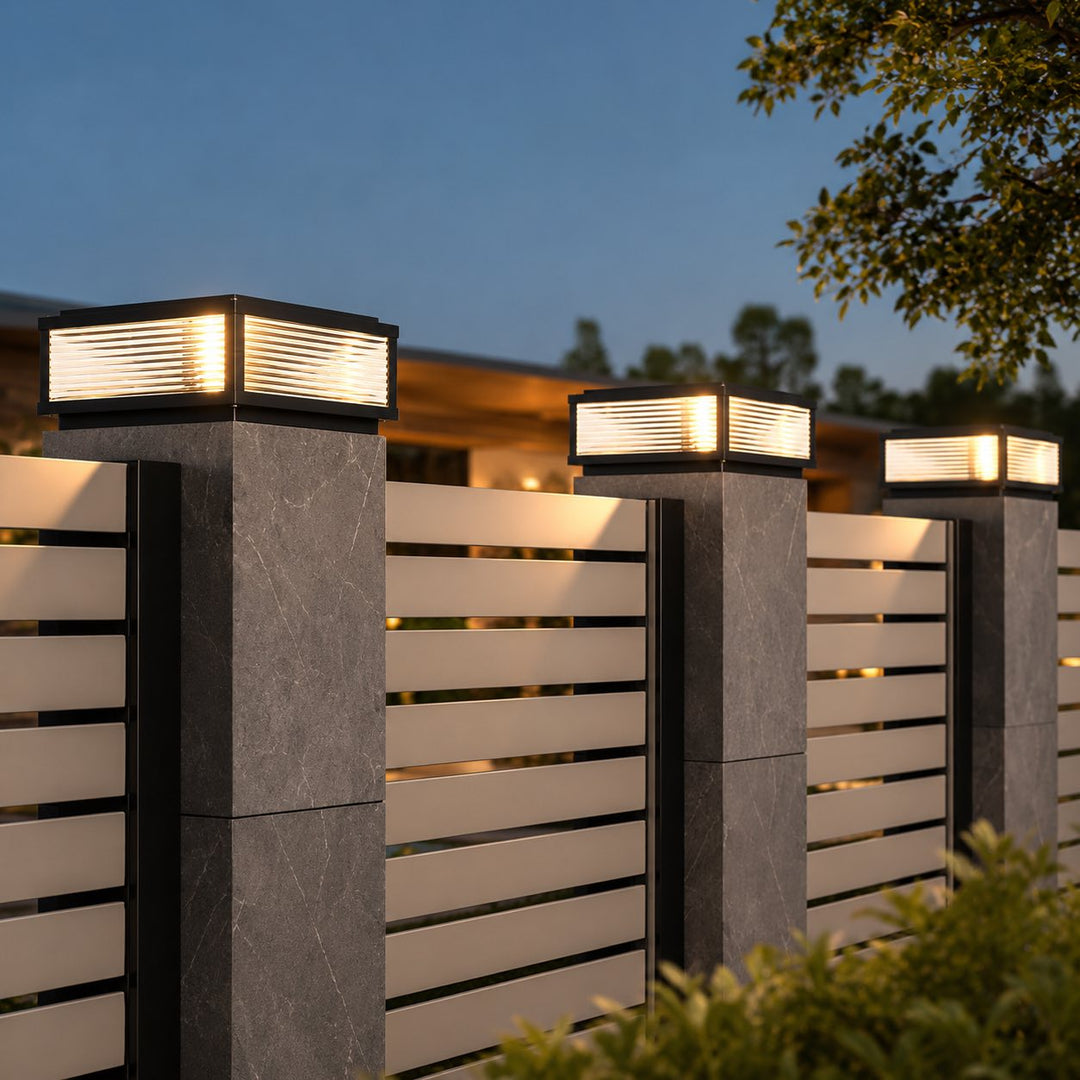 Modern Outdoor Pillar Light Solar Powered Adjustable Die-Cast Aluminum Ribbed Glass LED