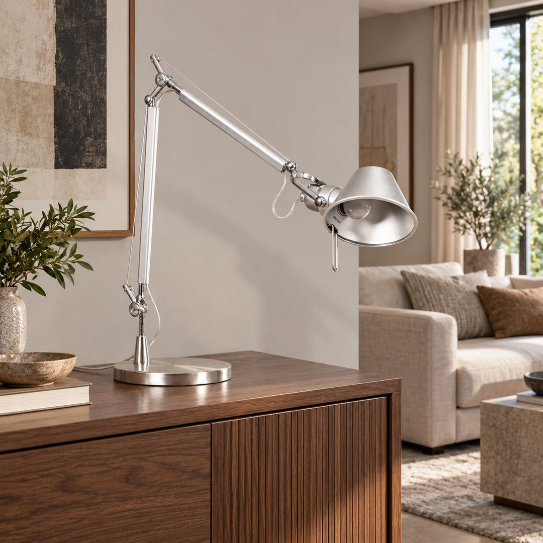 Modern Articulated Desk Lamp Adjustable Aluminum LED Light for Home Office