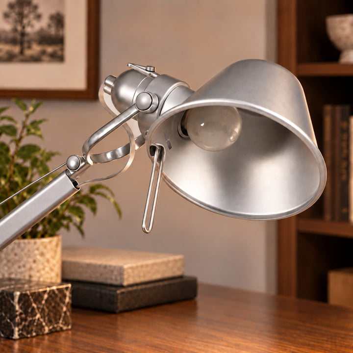 Modern Articulated Desk Lamp Adjustable Aluminum LED Light for Home Office