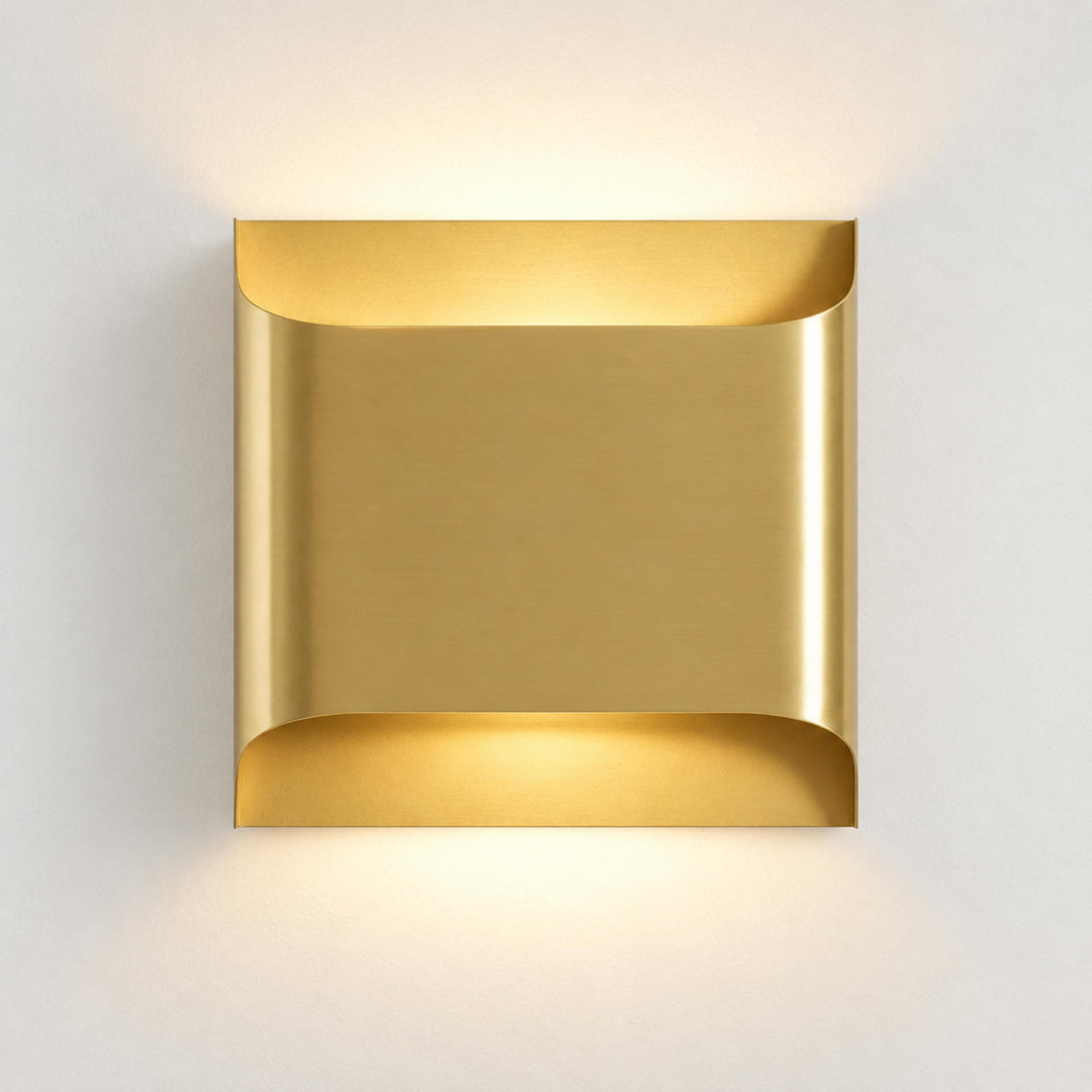 Modern Brass Wall Sconce Lighting Adjustable Metal LED Wall Lamp for Home Decor