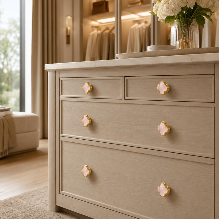 Contemporary Cabinet Knobs Leather and Brass Four-Leaf Clover Shape User-Friendly Installation