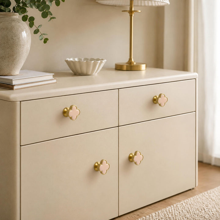 Contemporary Cabinet Knobs Leather and Brass Four-Leaf Clover Shape User-Friendly Installation