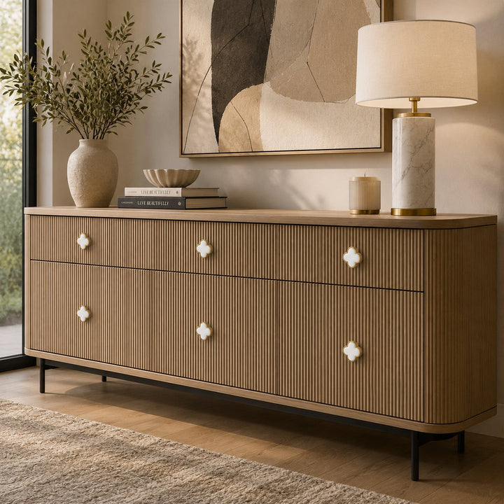 Contemporary Cabinet Knobs Leather and Brass Four-Leaf Clover Shape User-Friendly Installation