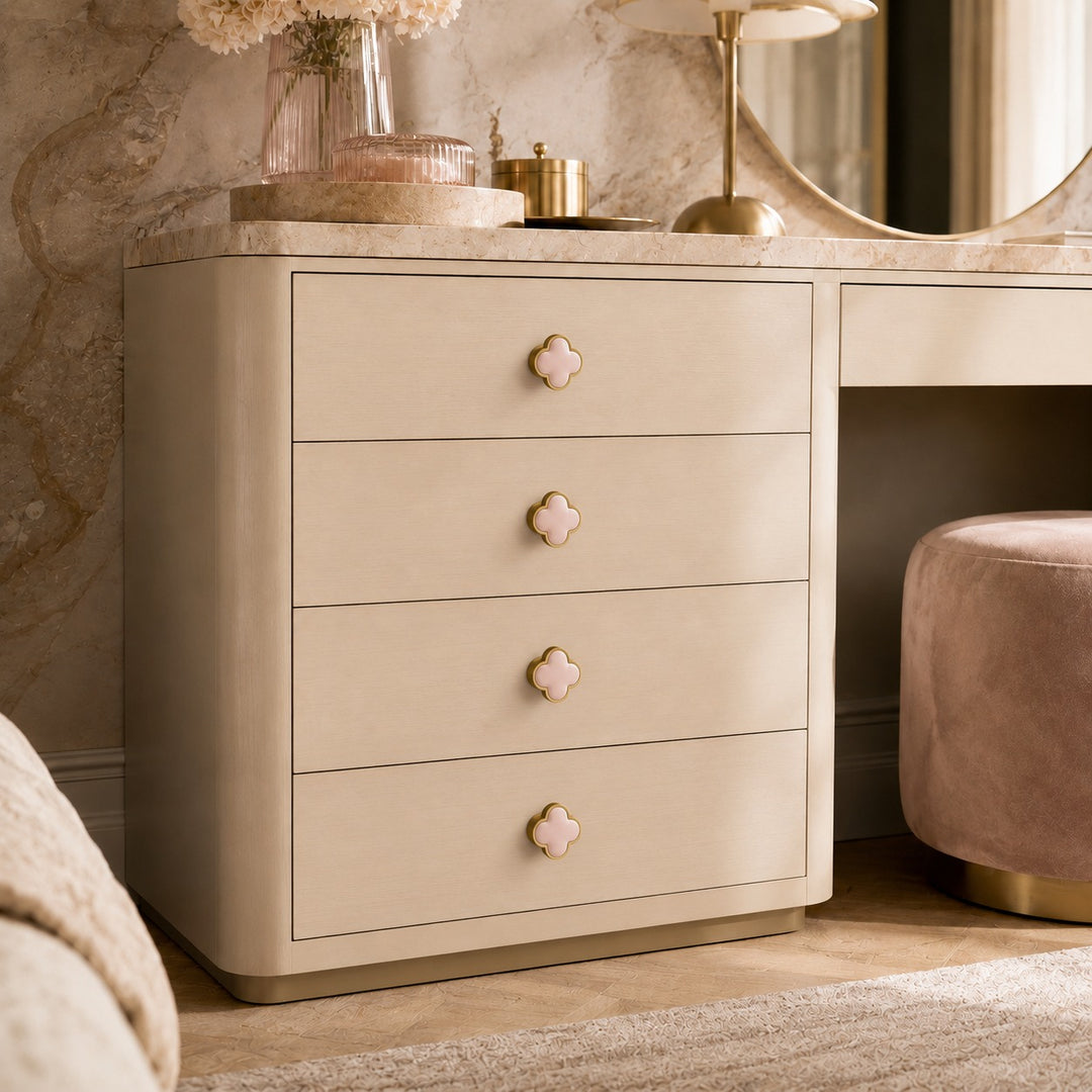 Contemporary Cabinet Knobs Leather and Brass Four-Leaf Clover Shape User-Friendly Installation