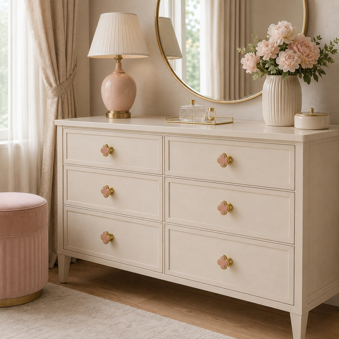 Contemporary Cabinet Knobs Leather and Brass Four-Leaf Clover Shape User-Friendly Installation