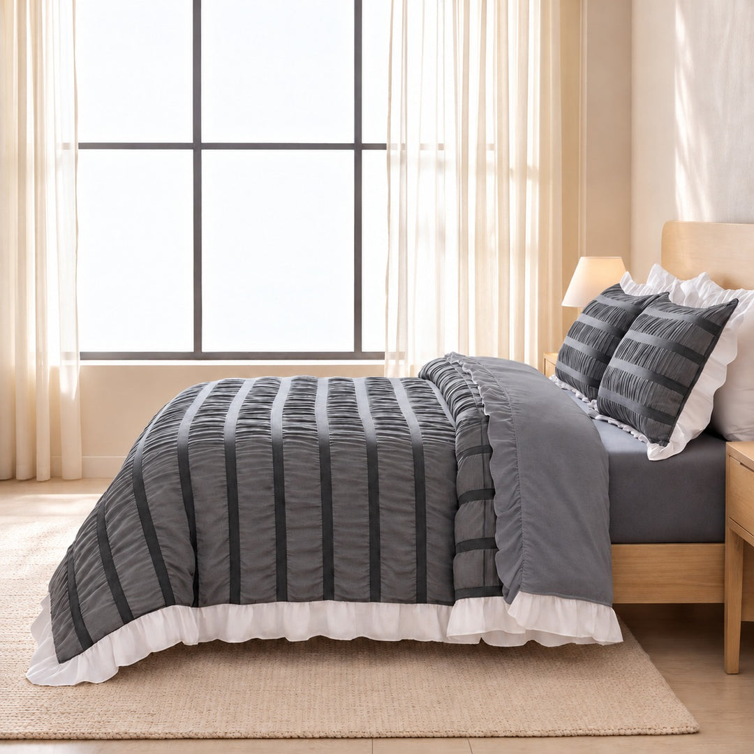 Modern Ribbed Bedding Set with Duvet Cover Flat Sheet and Pillow Cases in 100% Polyester