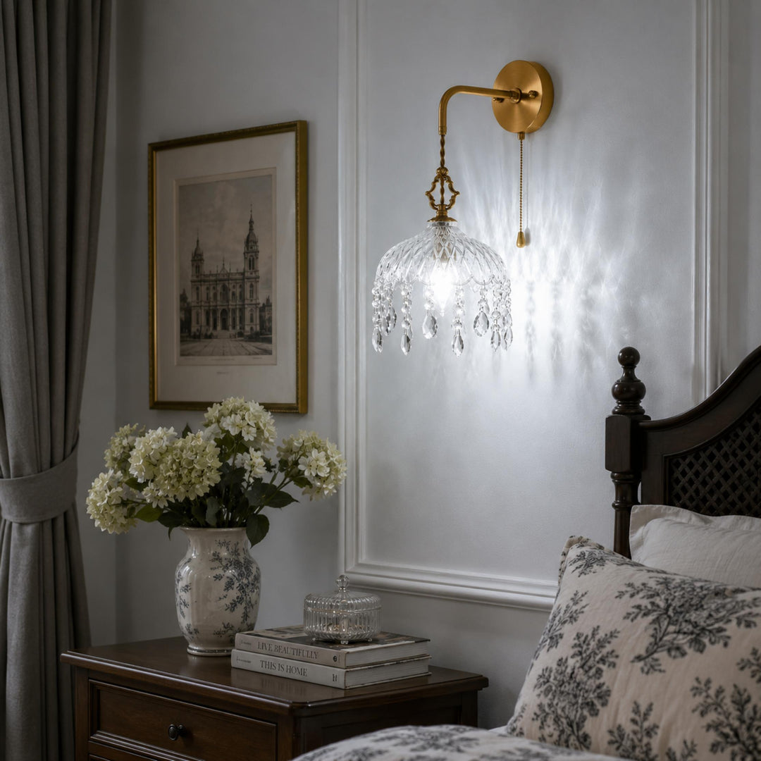 Vintage-Inspired Wall Light Copper Wall Sconce with Intricate Glass Design LED 90-260V