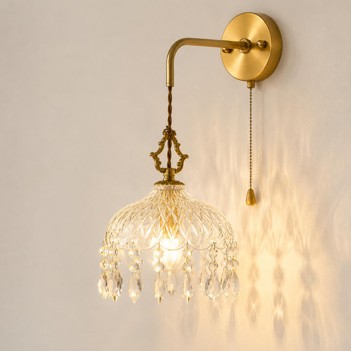 Vintage-Inspired Wall Light Copper Wall Sconce with Intricate Glass Design LED 90-260V