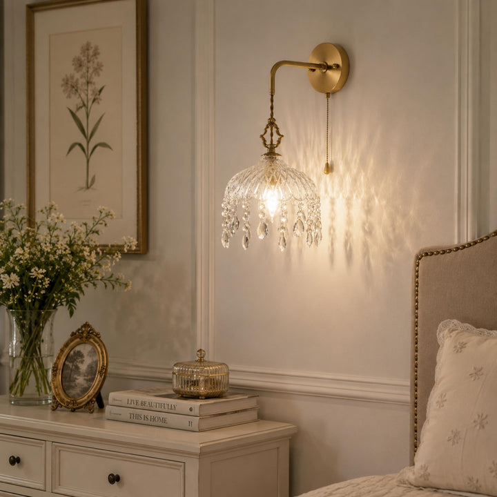 Vintage-Inspired Wall Light Copper Wall Sconce with Intricate Glass Design LED 90-260V