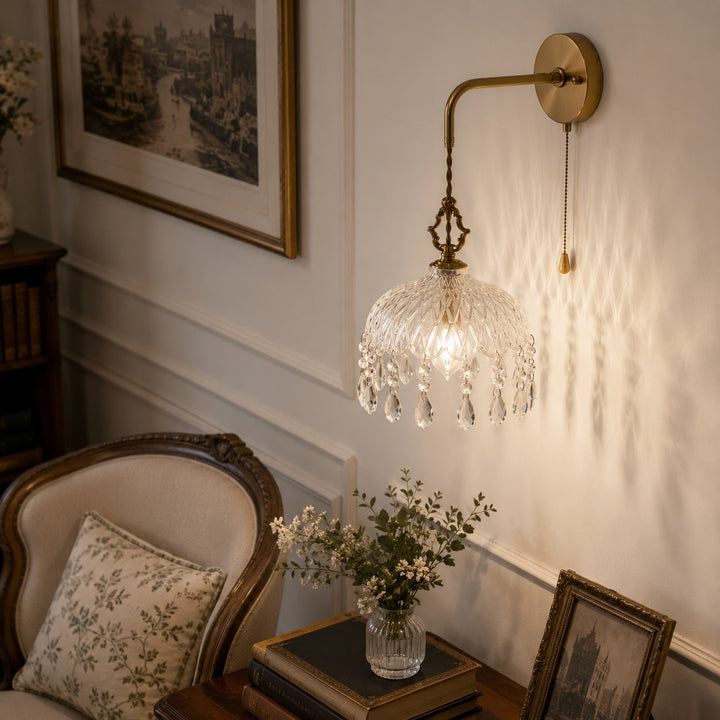 Vintage-Inspired Wall Light Copper Wall Sconce with Intricate Glass Design LED 90-260V