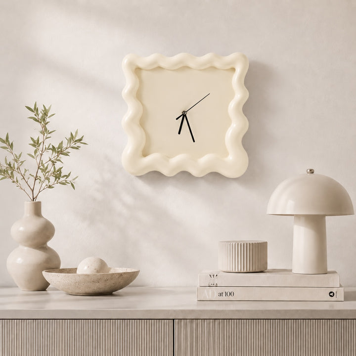 Modern Wall Clock Round Design Wall Mounted ABS Plastic Silent Movement 30cm