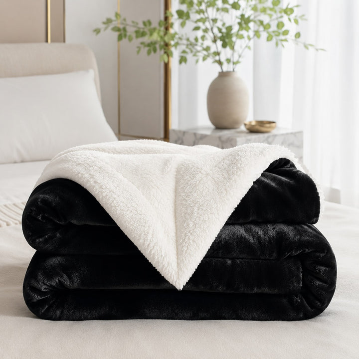 Reversible Sherpa Fleece Throw Blanket Large Soft Fluffy Warm for All Seasons Indoor Outdoor Use