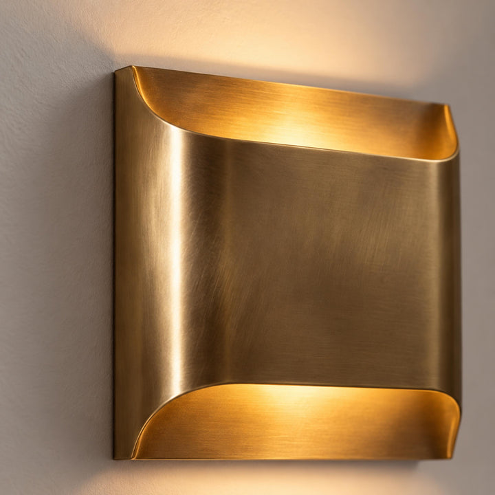 Modern Brass Up & Down Wall Sconce – Contemporary Interior Wall Light