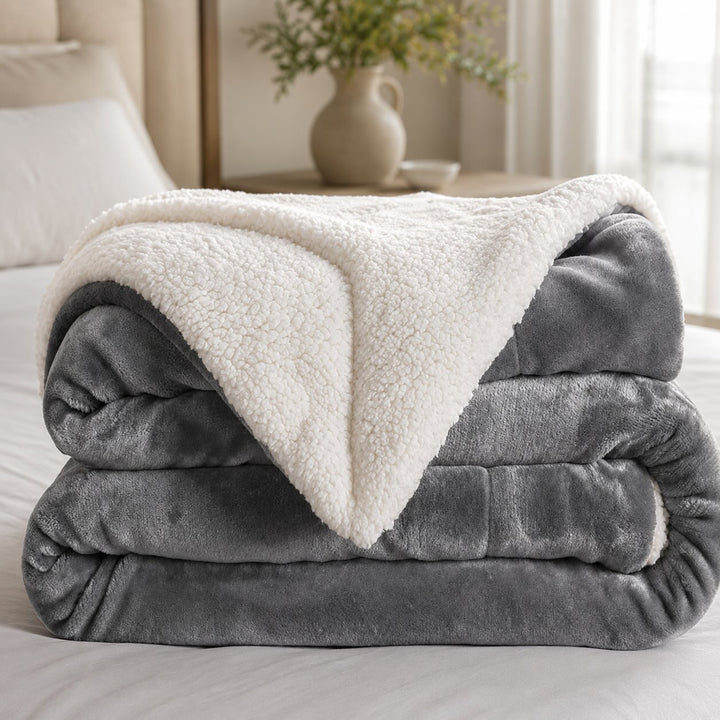 Reversible Sherpa Fleece Throw Blanket Large Soft Fluffy Warm for All Seasons Indoor Outdoor Use
