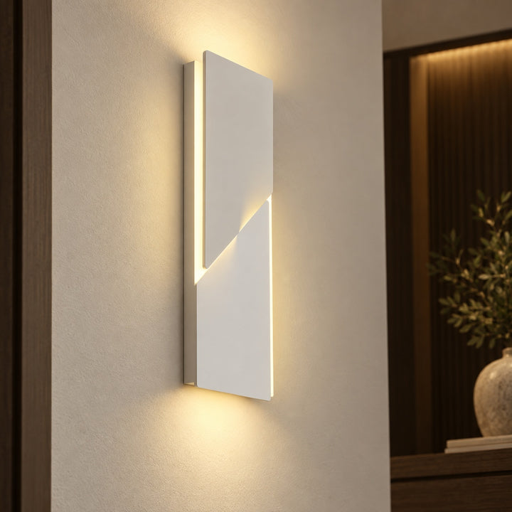 Modern Wall Sconce LED Light Fixture Adjustable Metal Wall Mounted for Indoor Use