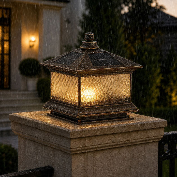 Modern Solar Garden Lights Post Lamp Aluminum LED with Remote Control and Diamond Glass Design