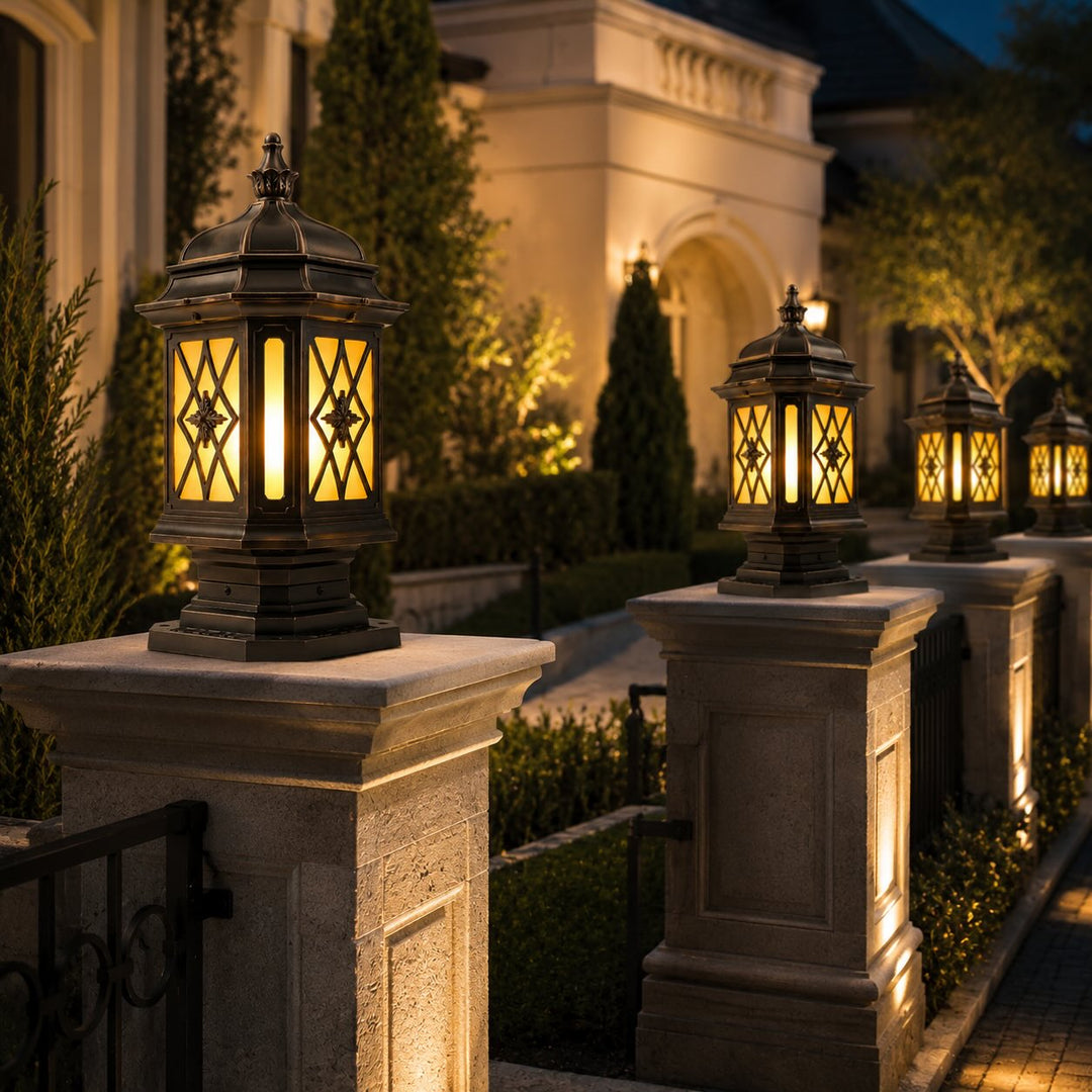 Modern Outdoor Pillar Light Wall Mounted Aluminum E27 Socket with Frosted Glass Shade