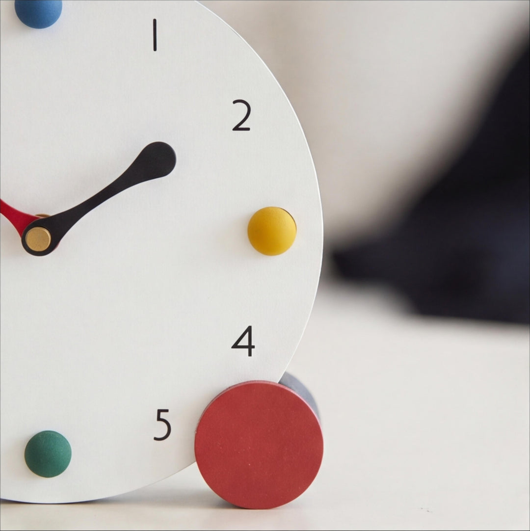 Modern Geometric Table Clock Silent Quartz Movement Eco-Friendly PMMA Compact Design 20x20 cm