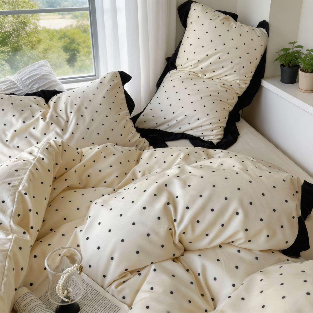 Minimalist Polka Dot Bedding Set Duvet Covers with Ruffle Edging Modern Bedroom Decor