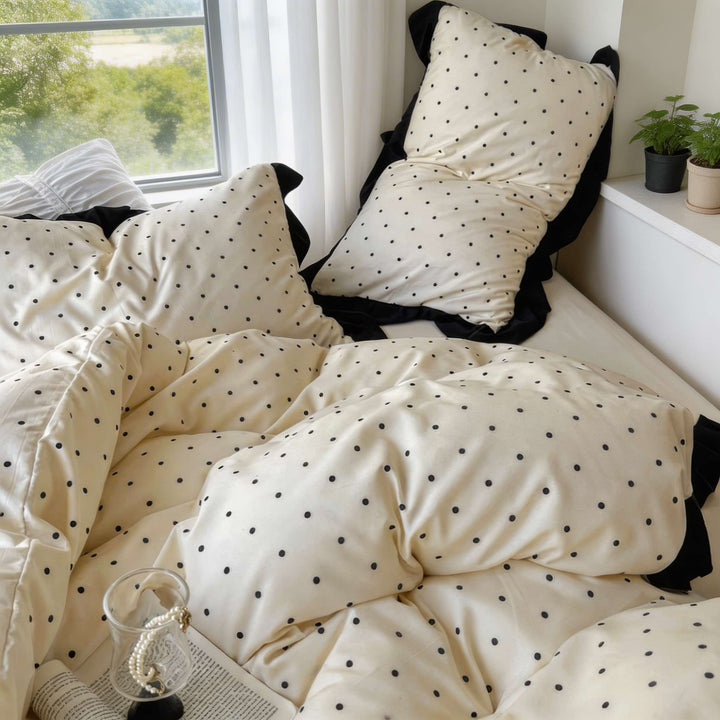 Minimalist Polka Dot Bedding Set Duvet Covers with Ruffle Edging Modern Bedroom Decor